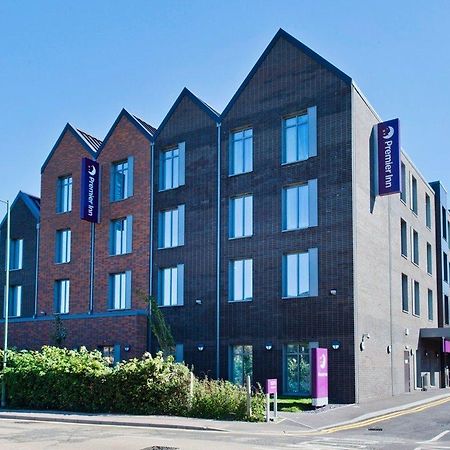 Premier Inn Севъноукс Екстериор снимка