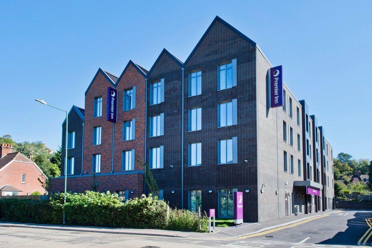 Premier Inn Севъноукс Екстериор снимка